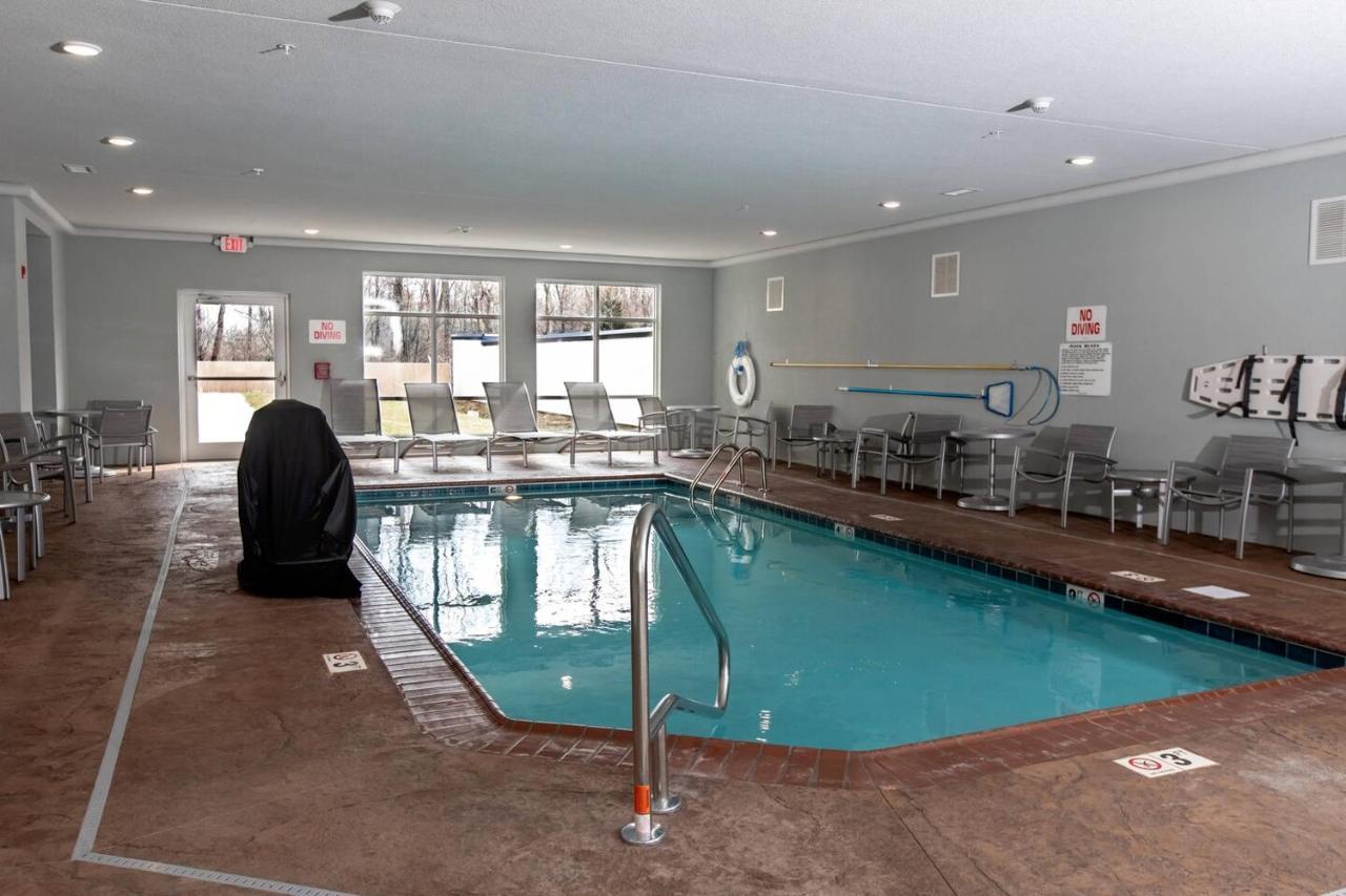 Towneplace Suites By Marriott Louisville Airport Buitenkant foto