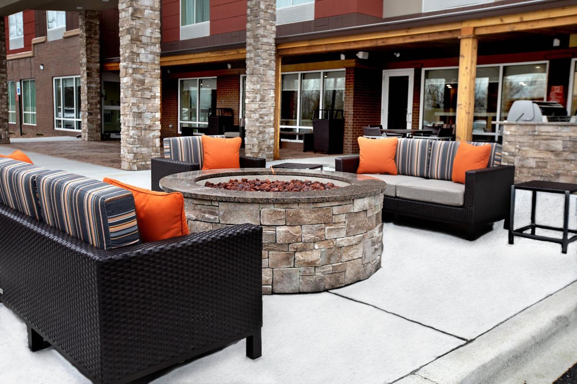 Towneplace Suites By Marriott Louisville Airport Buitenkant foto