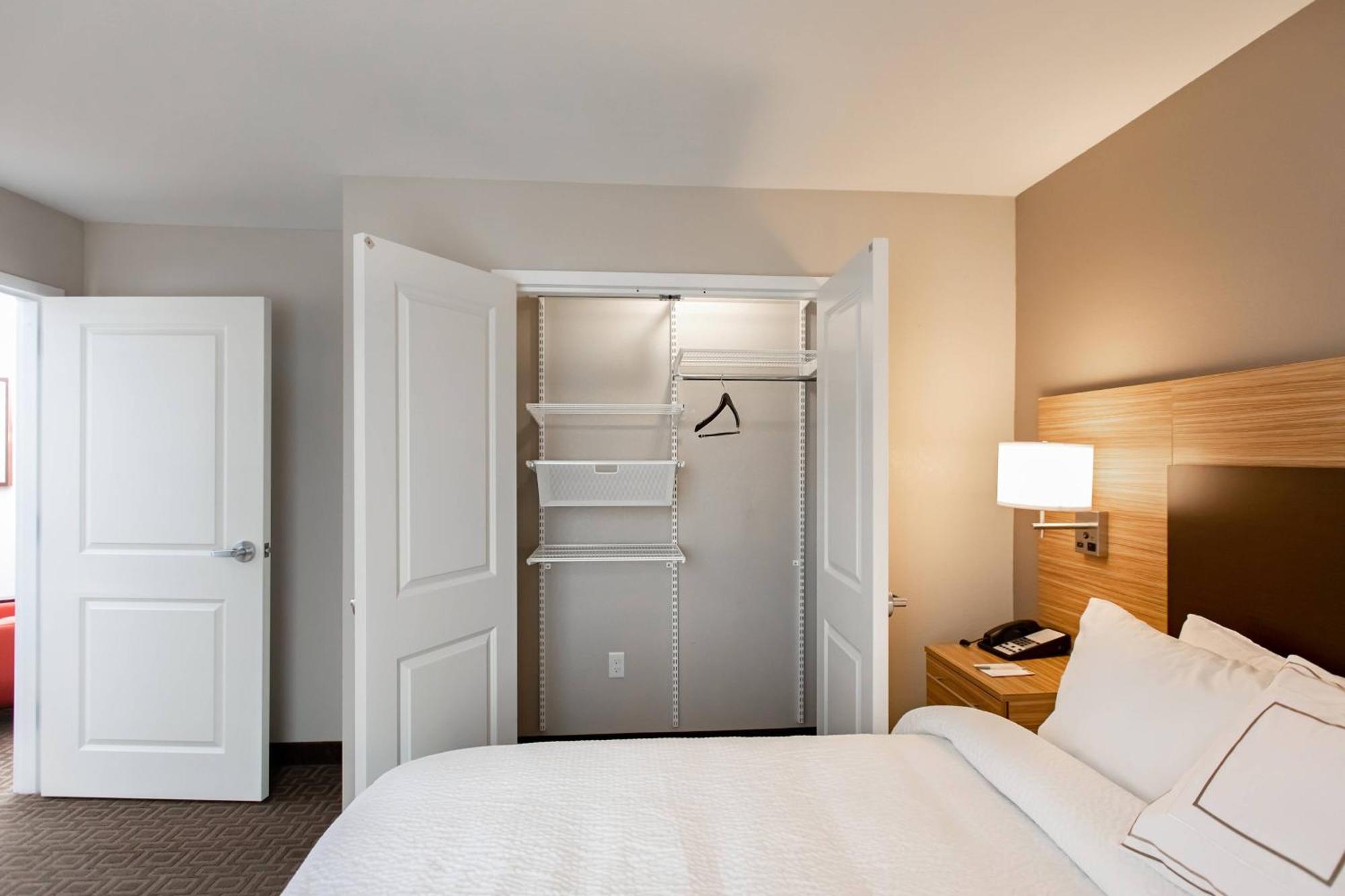 Towneplace Suites By Marriott Louisville Airport Buitenkant foto
